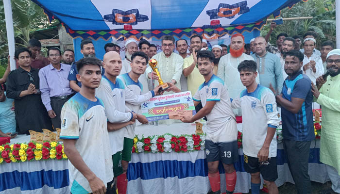 খেলাধুলা চর্চায় যুবসমাজকে এগিয়ে আসতে হবে : মিফতাহ্ সিদ্দিকী