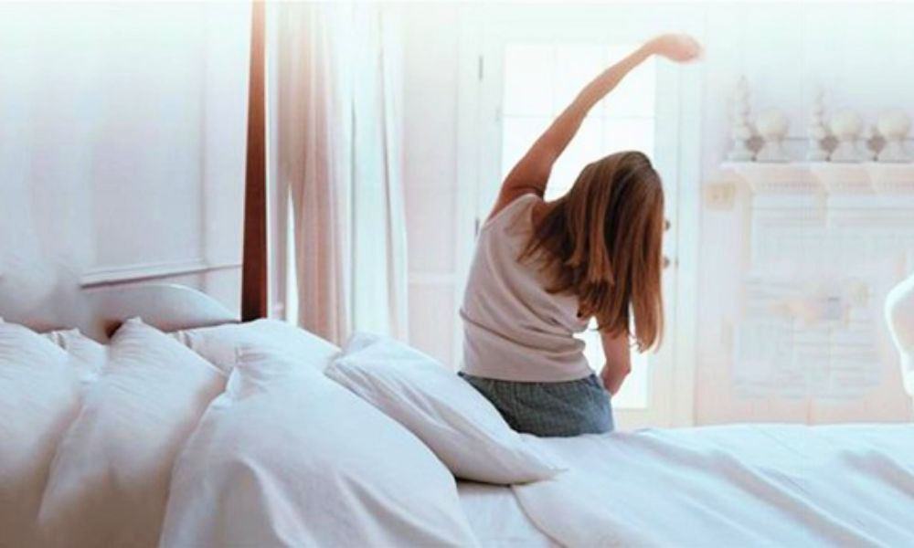 সকালে ঘুম থেকে উঠে যেসব কাজ করবেন