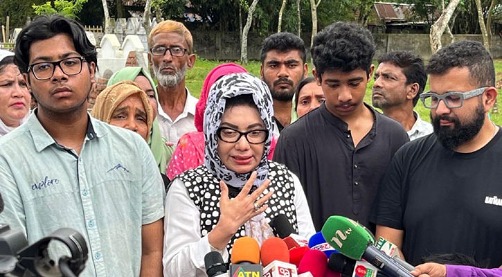 মাহেরিন চৌধুরী নারী সমাজের গর্ব-অহঙ্কার: আফরোজা আব্বাস