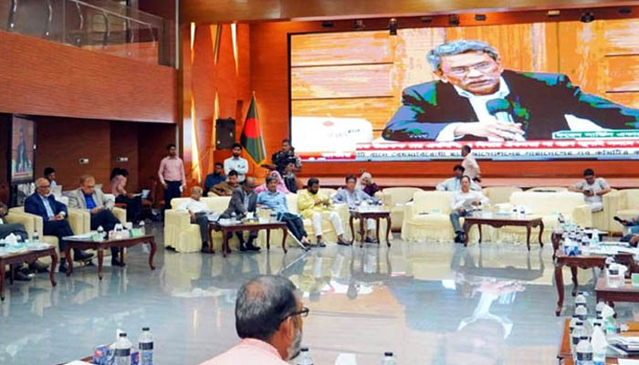 হঠাৎ আগুন আতঙ্কে ঐকমত্য কমিশনের বৈঠক স্থগিত