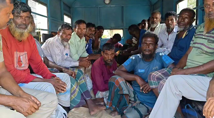 ১৯ বাংলাদেশি মৎস্যজীবীকে ধরে মামলা দিয়েছে বিএসএফ