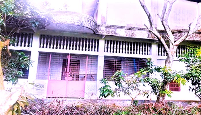 সিলেটে প্রবাসীর বাড়ি বিক্রি নিয়ে যে নাটকীয়তা