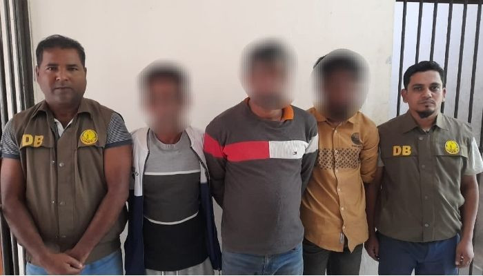 সিলেটে ১০ লক্ষ টাকার ভারতীয় পেঁয়াজসহ আটক ৩