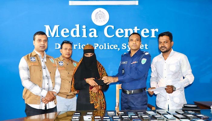 সিলেটে ৬৭ টি হারানো মোবাইল ফোন উদ্ধার পুলিশের