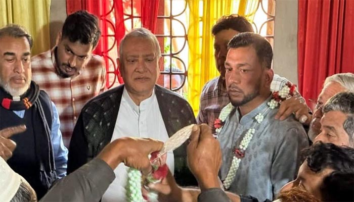 বিএনপিতে যোগ দিলেন মৌলভীবাজারের এক ইউপি চেয়ারম্যান