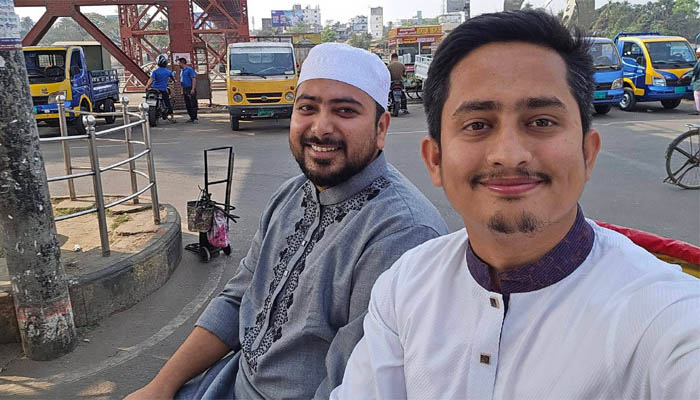 সিলেটে রিকশায় ঘুরলেন নাহিদ-সারজিসরা